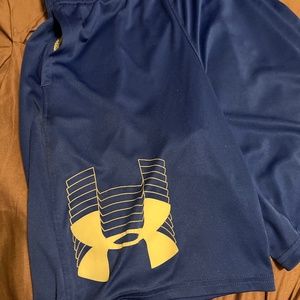 Under armor boys shorts